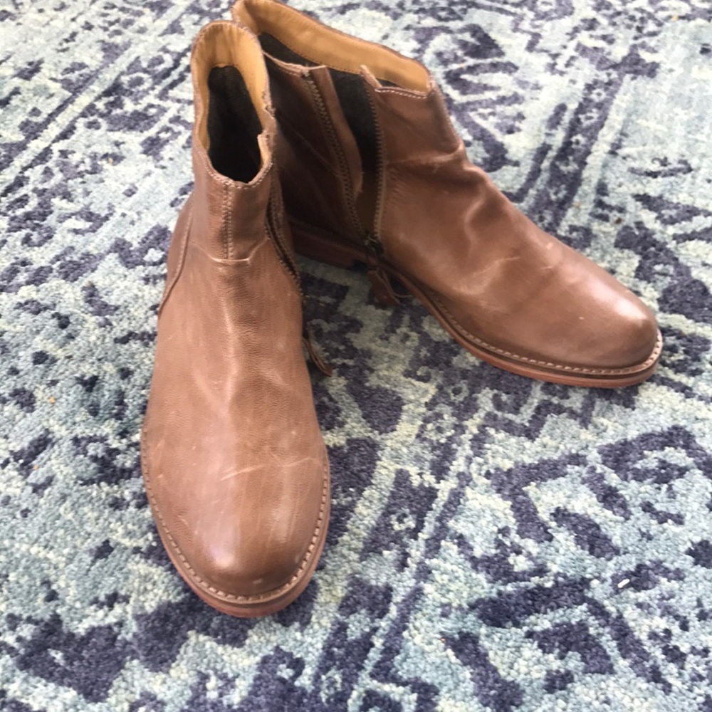 Leather Tan Ankle Boots J Shoe Size 9